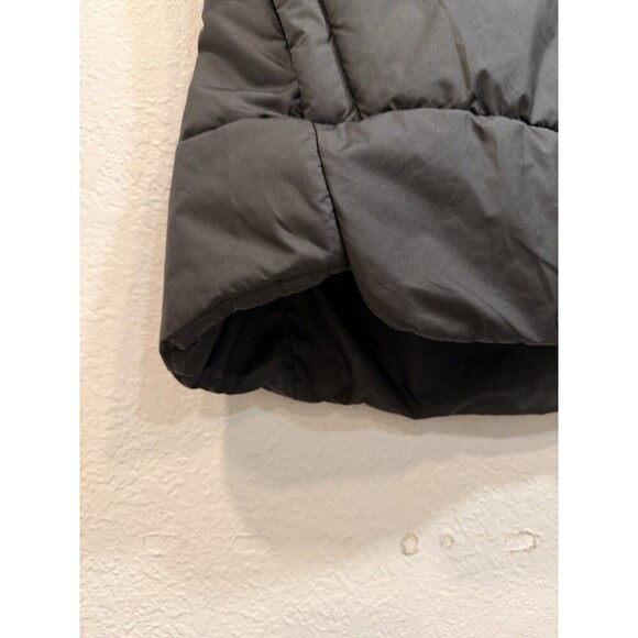 The North Face Everyday Insulated Puffer Vest Womens Large Has A Logo Black - Picture 6 of 11